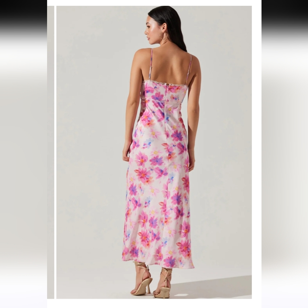 Astr The Label Dress - Picture 4 of 8
